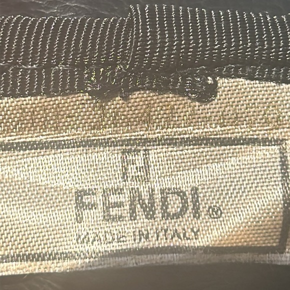 FENDI AUTHENTIC - Picture 3 of 7